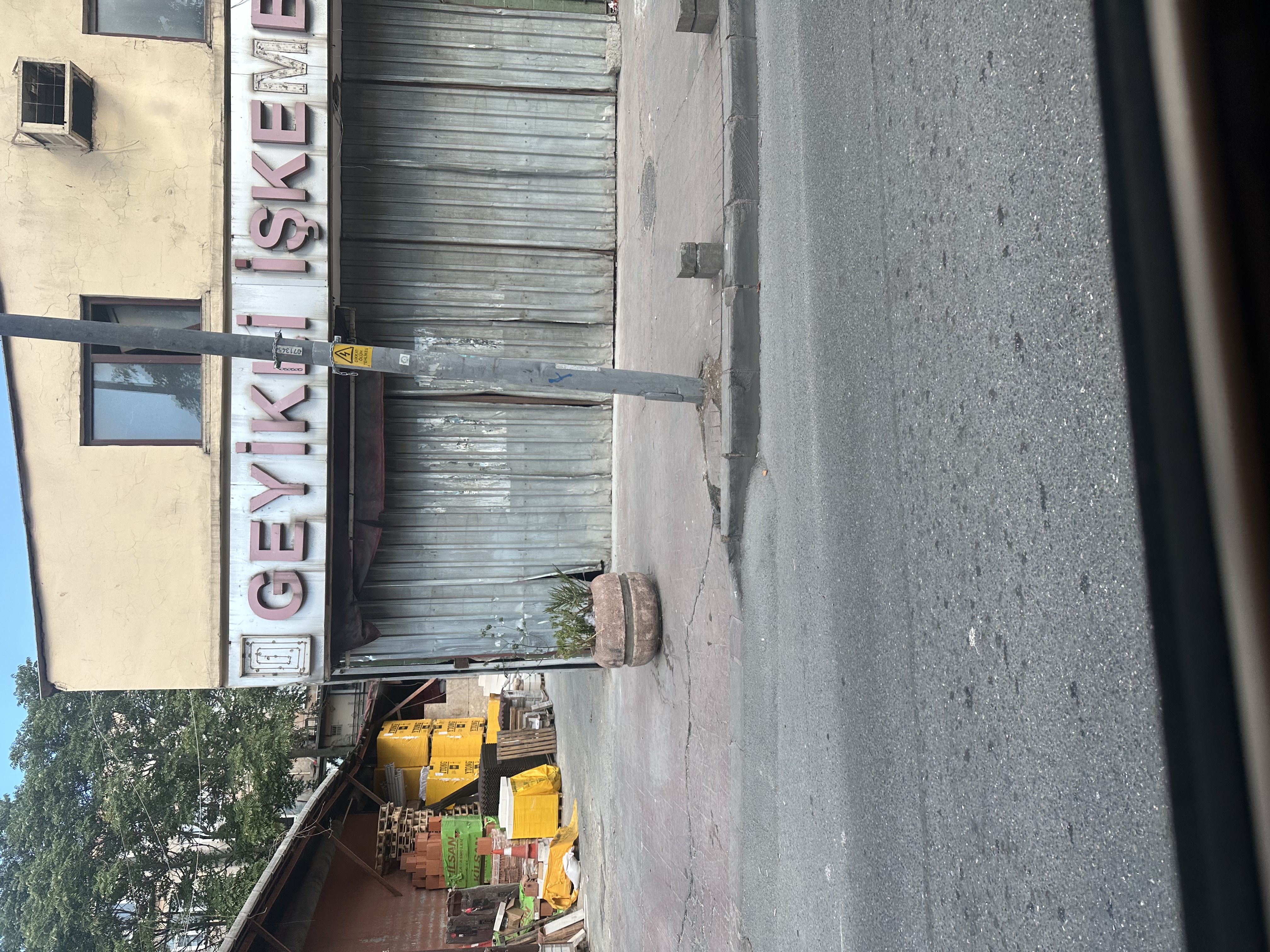 A glimpse of Istanbul from the car.